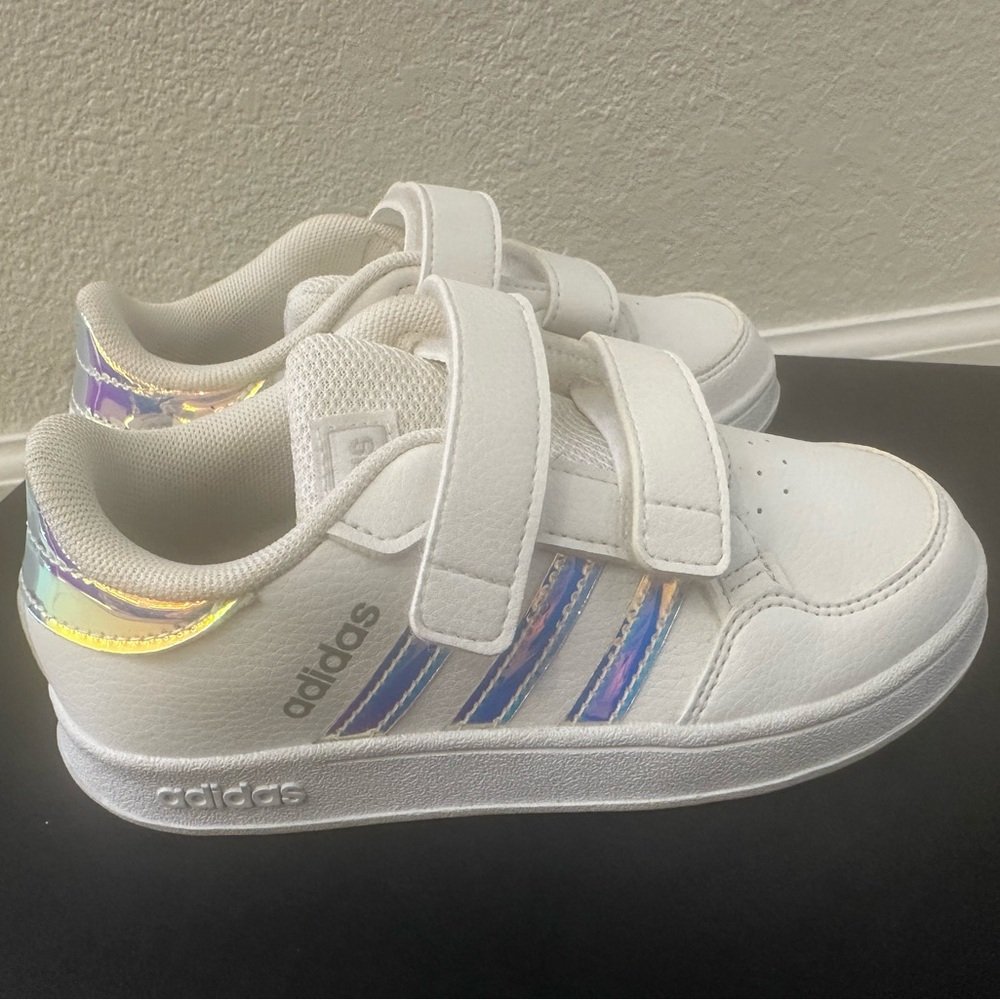 Adidas ミ Kids Grand Court 2.0 Sneakers ミ Cloud White Iridescent ミ 10.0 Girl Boy